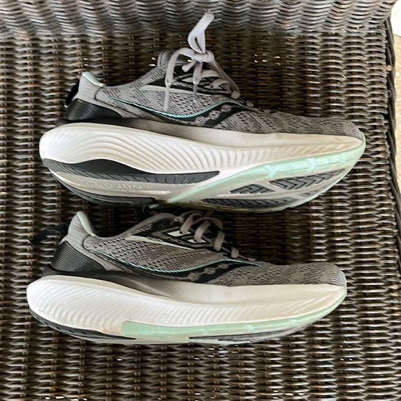 Saucony Echelon, Size 7 - Picture 5 of 14